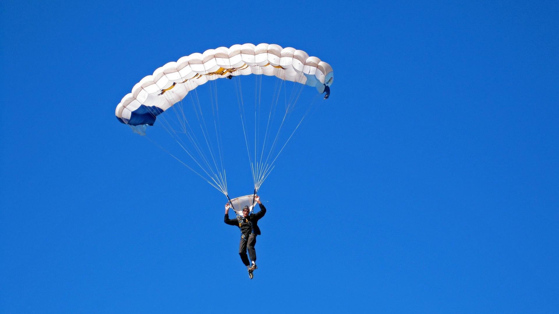 开云体育网页版-技战术纵深：不同球队的特色战术分析，技术 战术